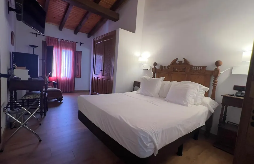 Hotel Rural Abadía de Yuste-1